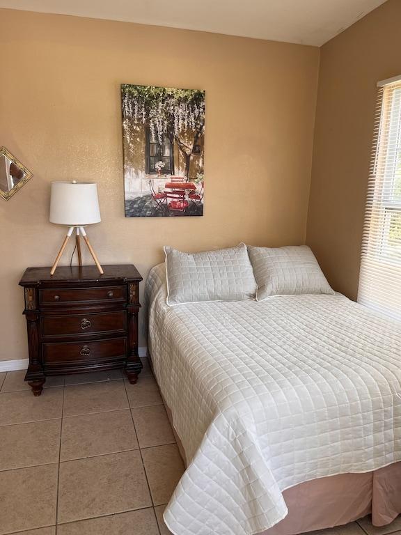 Apartment Steps from Daytona Beach Pet Policy