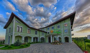 Pet Friendly Hotels In Baia Mare Ro Bringfido