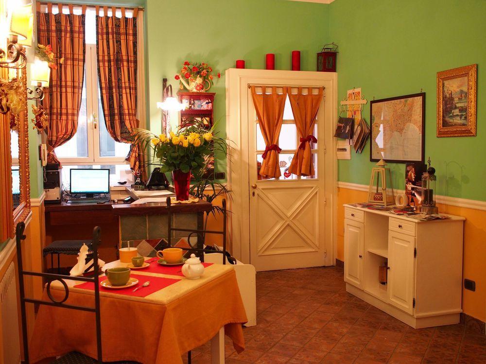 Delle Palme Pet Policy