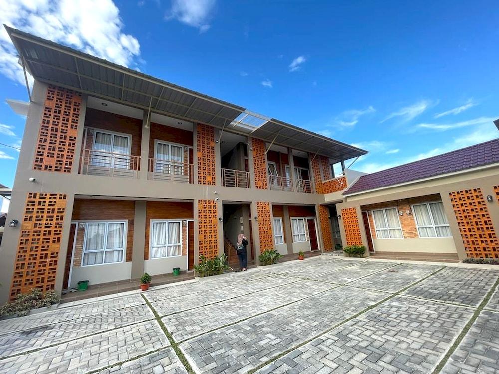 OYO 93341 Ananda Homestay Syariah Pet Policy