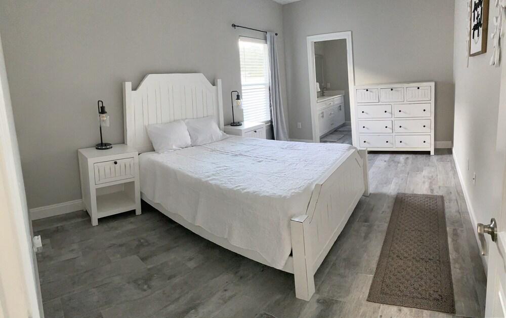 Pet Friendly Vacation Rentals in Navarre, FL BringFido