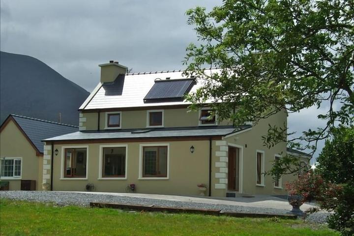 Pet Friendly Ring of Kerry Holiday Home with Views