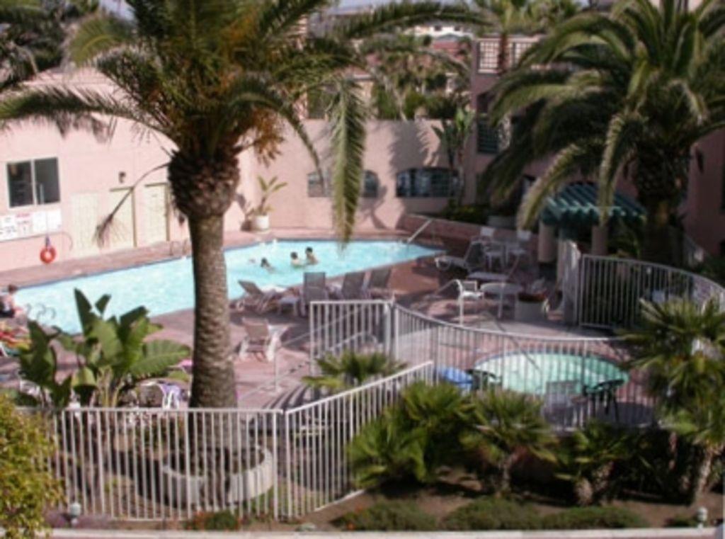 Pet Friendly Hotels In Imperial Beach Ca Bringfido