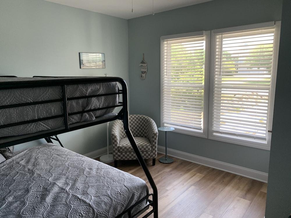 Sound View Harkers Island Cabin Pet Policy