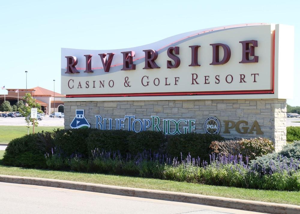 Pet Friendly Riverside Casino & Golf Resort