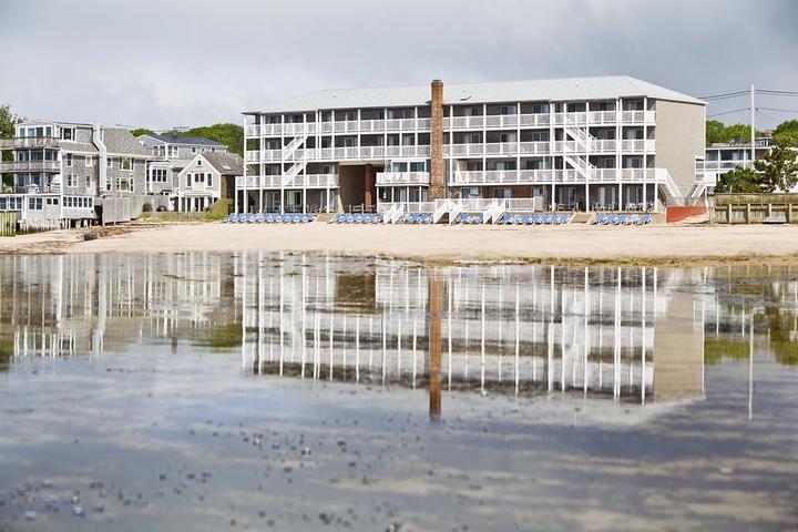 Pet Friendly Surfside Hotel and Suites