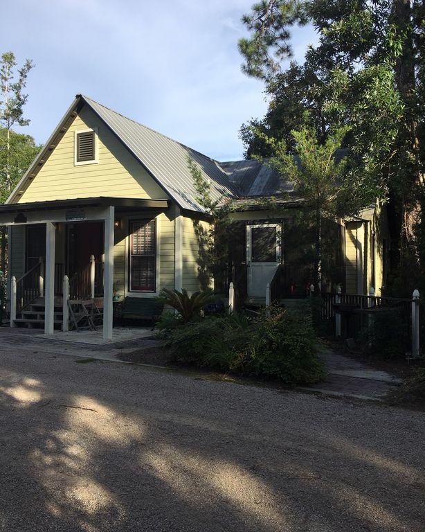 Pet Friendly VRBO Old Town