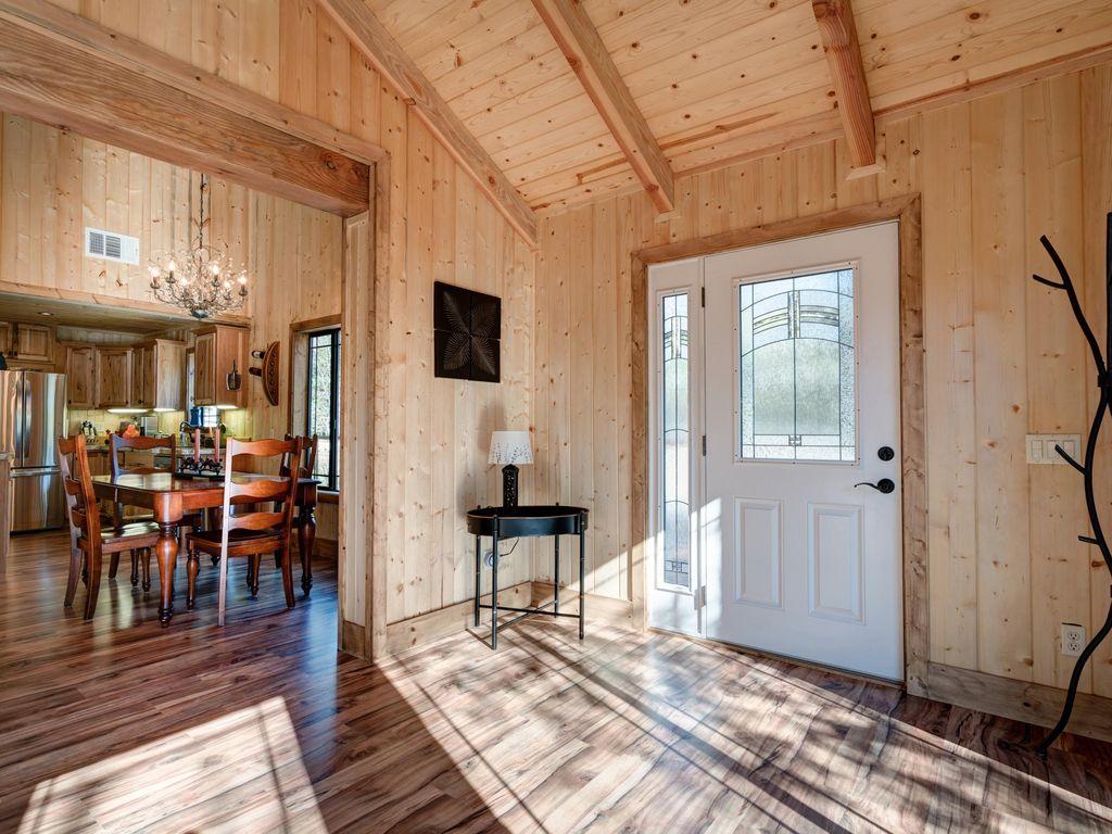 Julian Mountain Cottage Pet Policy