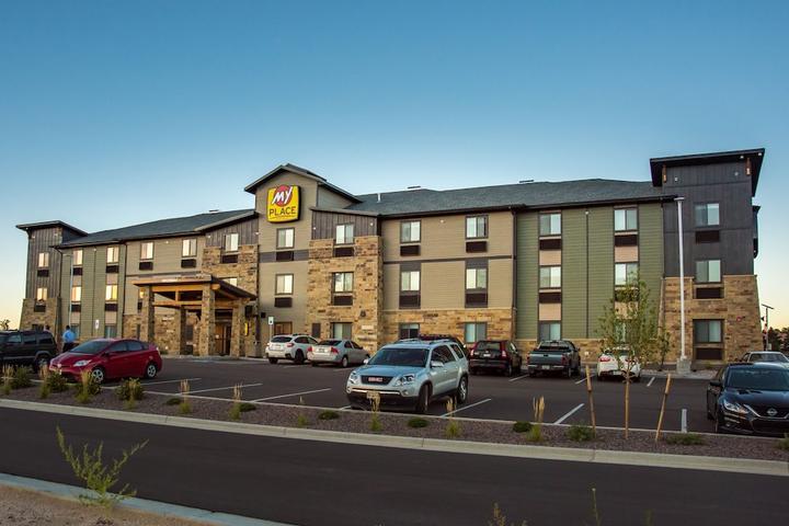 Pet Friendly My Place Hotel - Green Bay