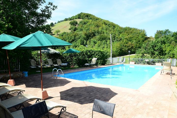 Pet Friendly Selvicolle Country House