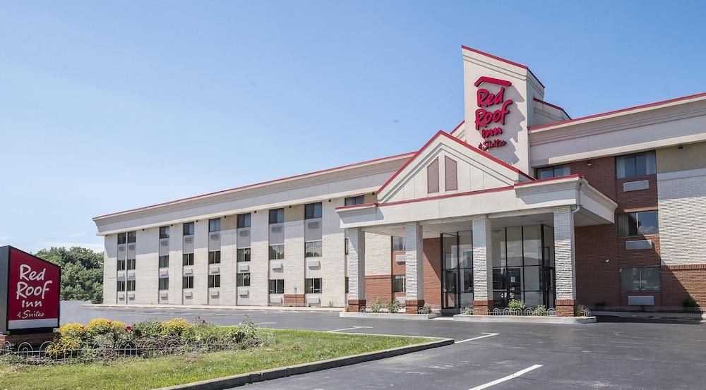 Pet Friendly Red Roof Inn & Suites Cleveland - Elyria
