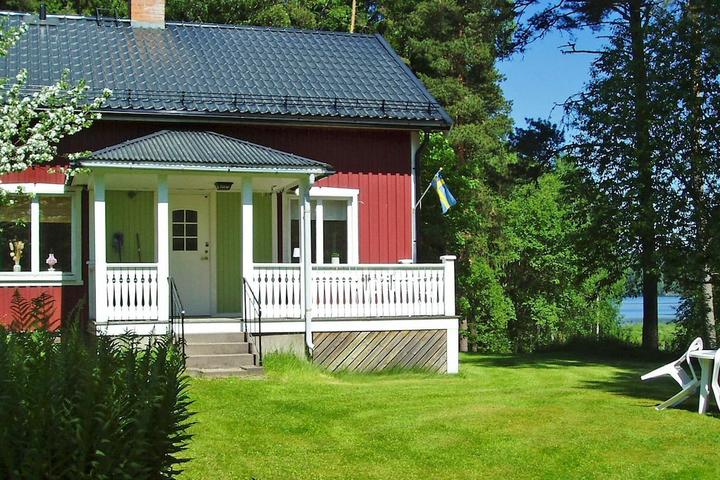 Pet Friendly 5 Person Holiday Home in Arvika