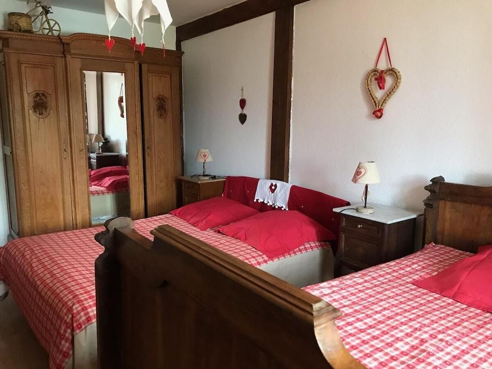 Pet Friendly Farm in the Vosges Countryside with Heated Pool