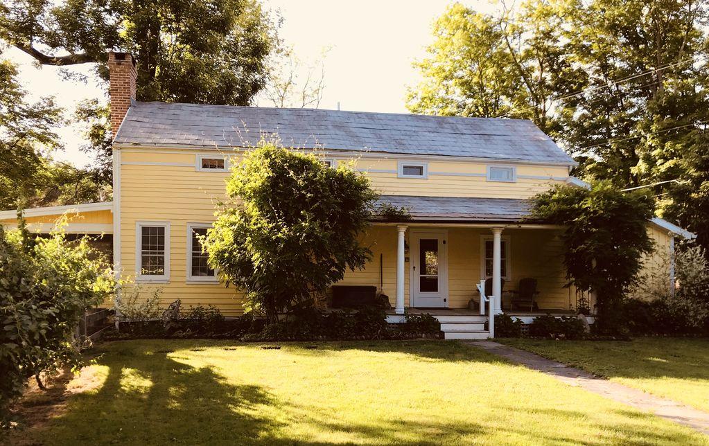 A Rare Find Near New Paltz with Private Pond Pet Policy