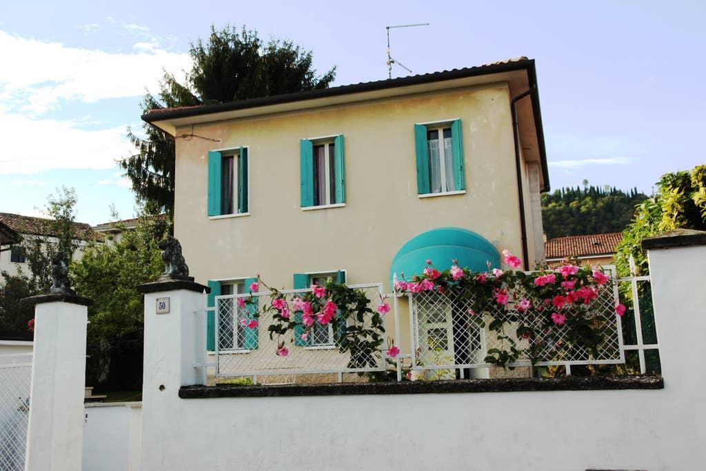 Pet Friendly Vittorio Veneto Airbnb Rentals