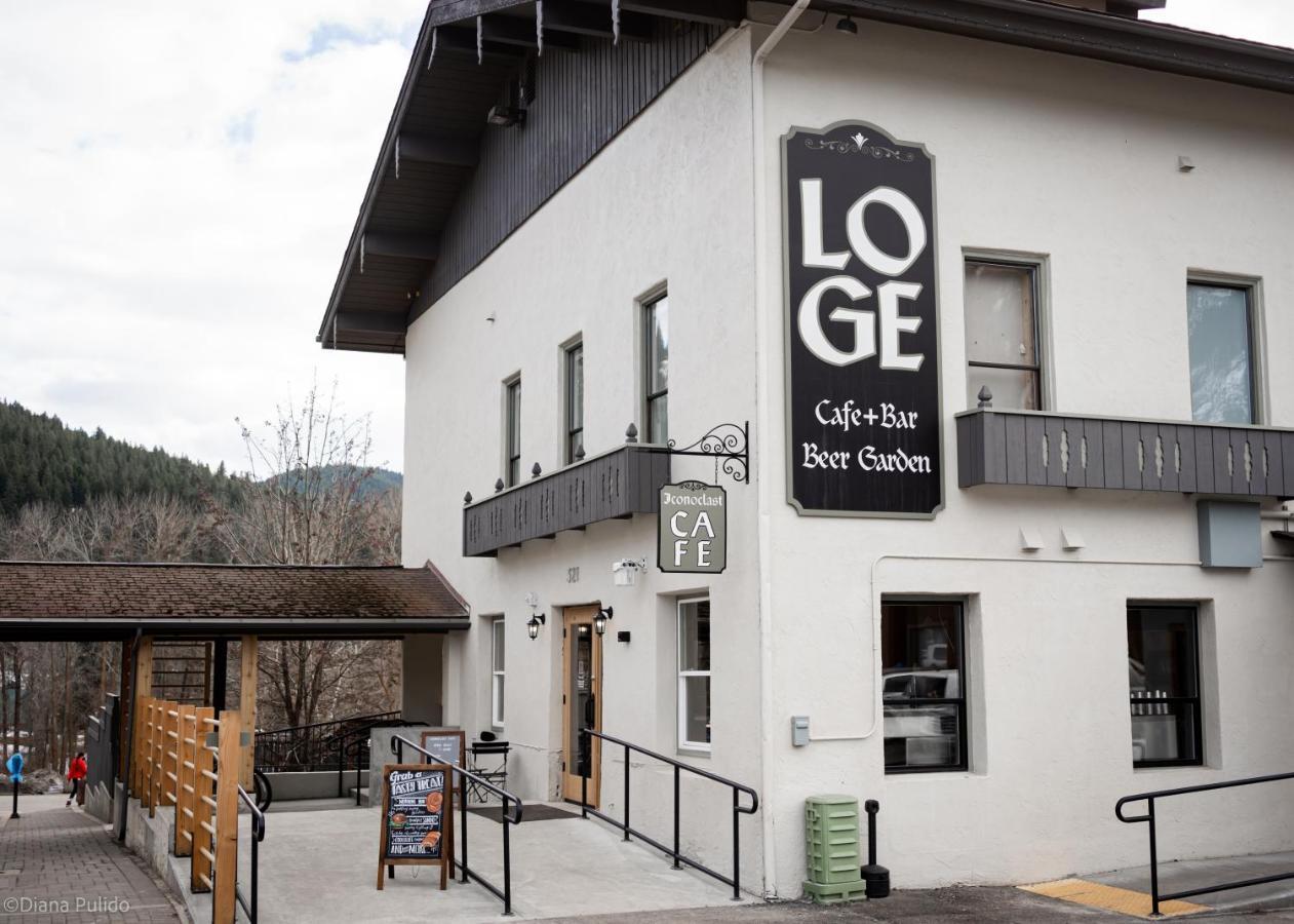LOGE Leavenworth Downtown Pet Policy