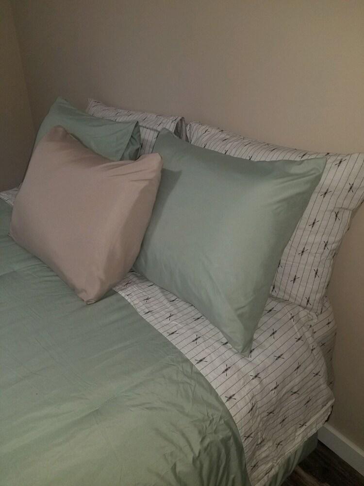 Driftaway Cabin in Glenwood Pet Policy