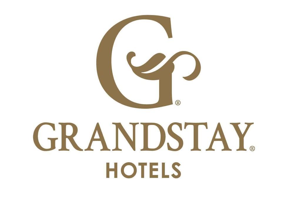 Pet Friendly Grandstay Residential Suites Hotel - Sheboygan