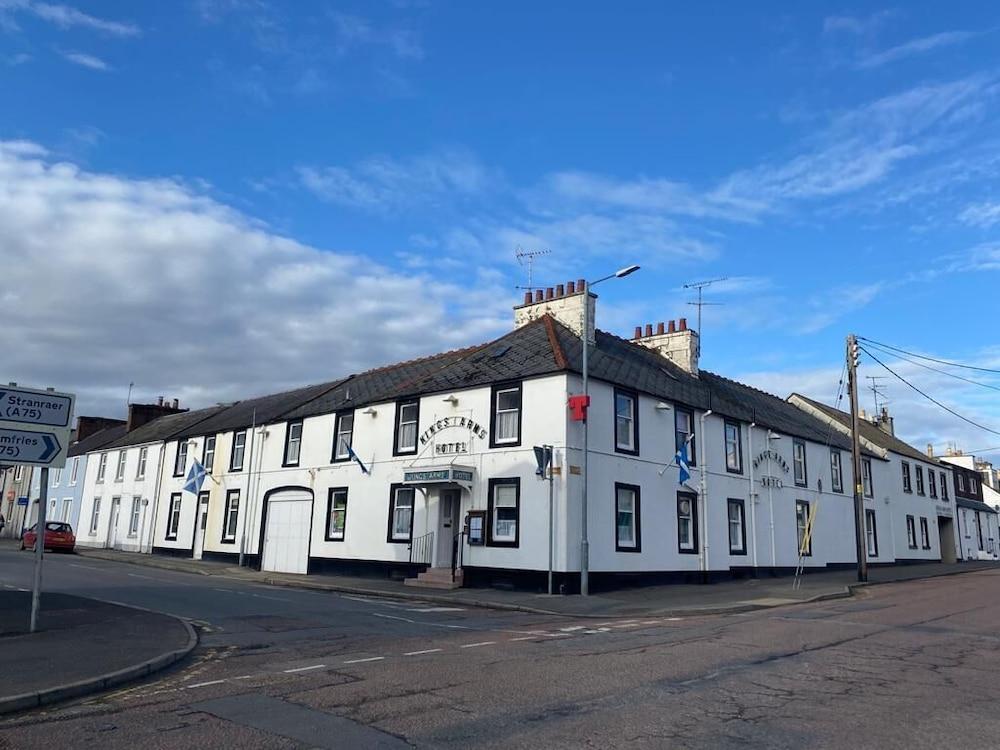 Pet Friendly The Kings Arms Hotel