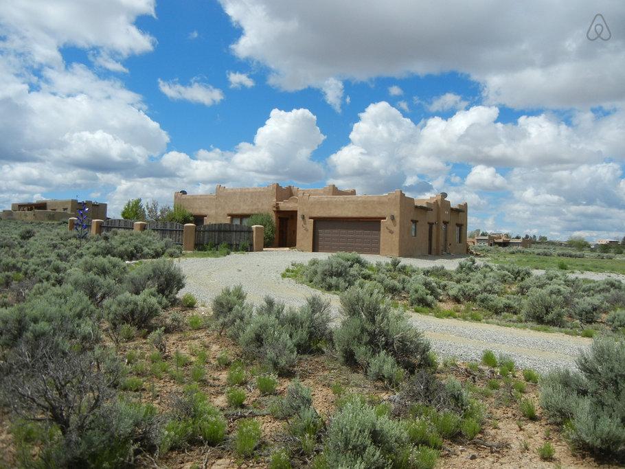 Pet Friendly Vacation Rentals In Arroyo Hondo Nm Bringfido