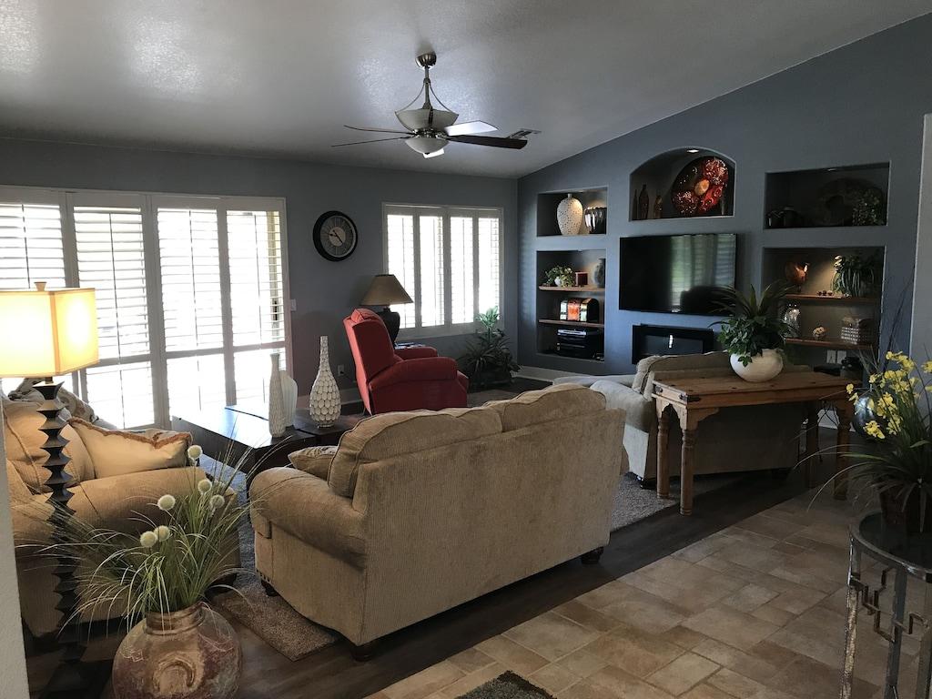 Coopers Hawk Pet Policy