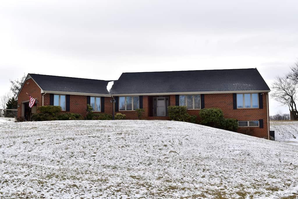 Family Retreat 15 Minutes from Liberty Pet Policy