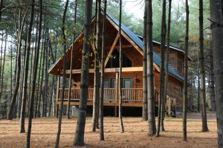 Pet Friendly The Cabins at Pine Haven - Beckley