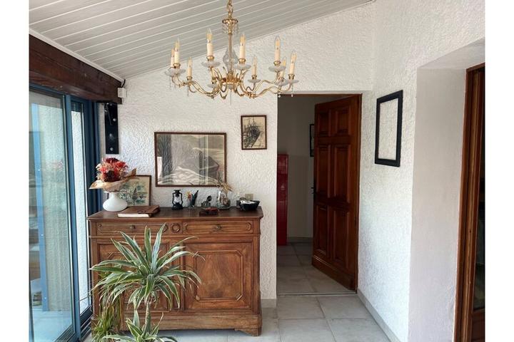 Pet Friendly Pretty Provencal House in Medieval Village