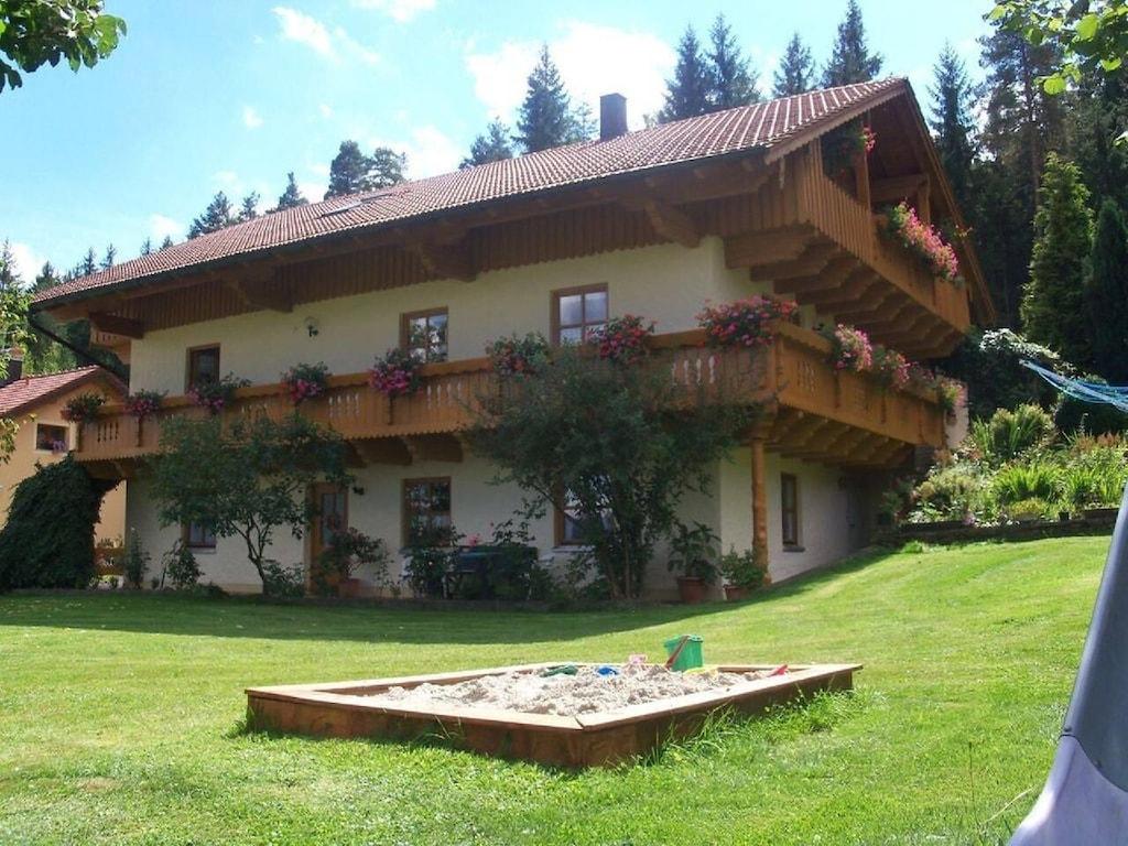 Pet Friendly 3BR Holiday Apartment in Arrach