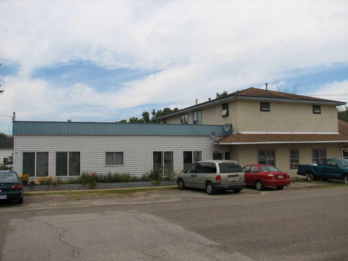 Mississippi Furnished Rental on Pool 9 Pet Policy