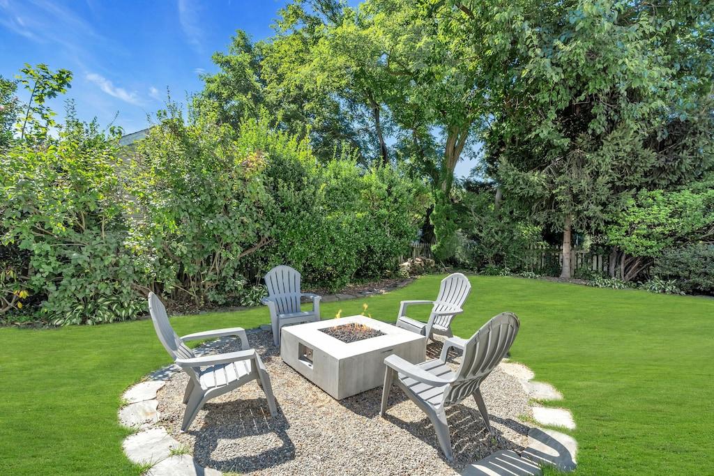 4BR House 1 Mile to Manasquan Beach Pet Policy