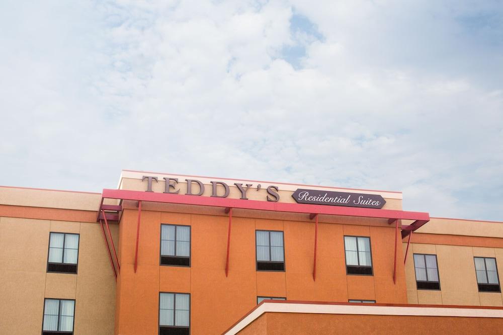 Pet Friendly Teddy's Residential Suites Watford City