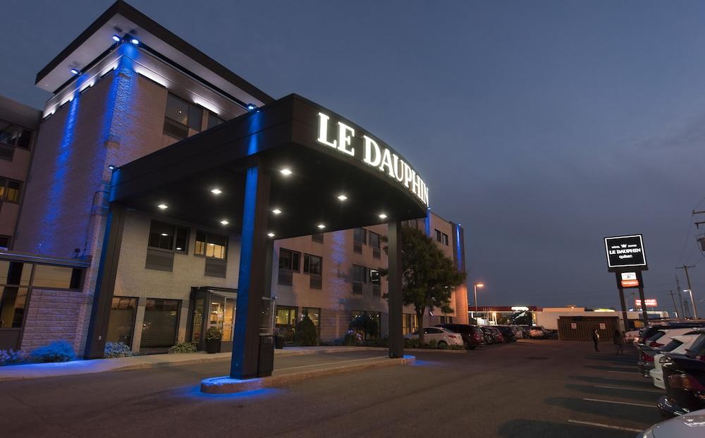 Pet Friendly Hotel & Suites Le Dauphin Quebec