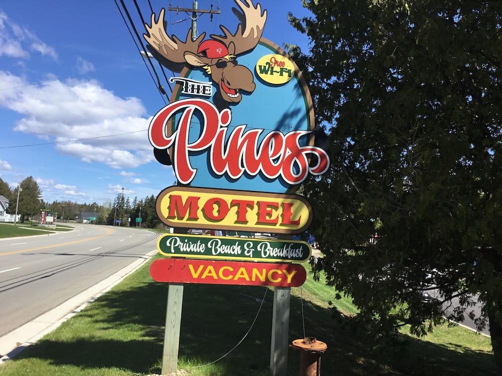 Pet Friendly Pines Motel