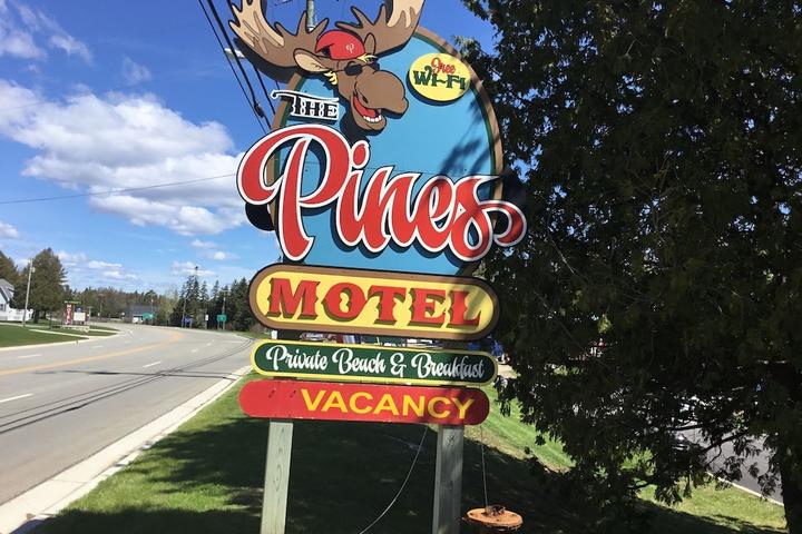 Pet Friendly Pines Motel