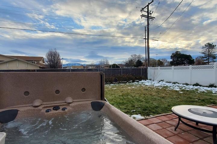 Pet Friendly Explore SLC from a Quiet Magna Home with Hot Tub