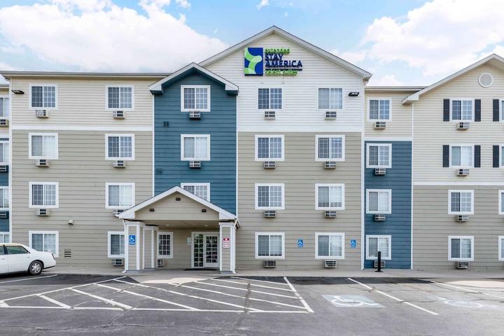 Pet Friendly Extended Stay America Select Suites - Oklahoma City - Del City