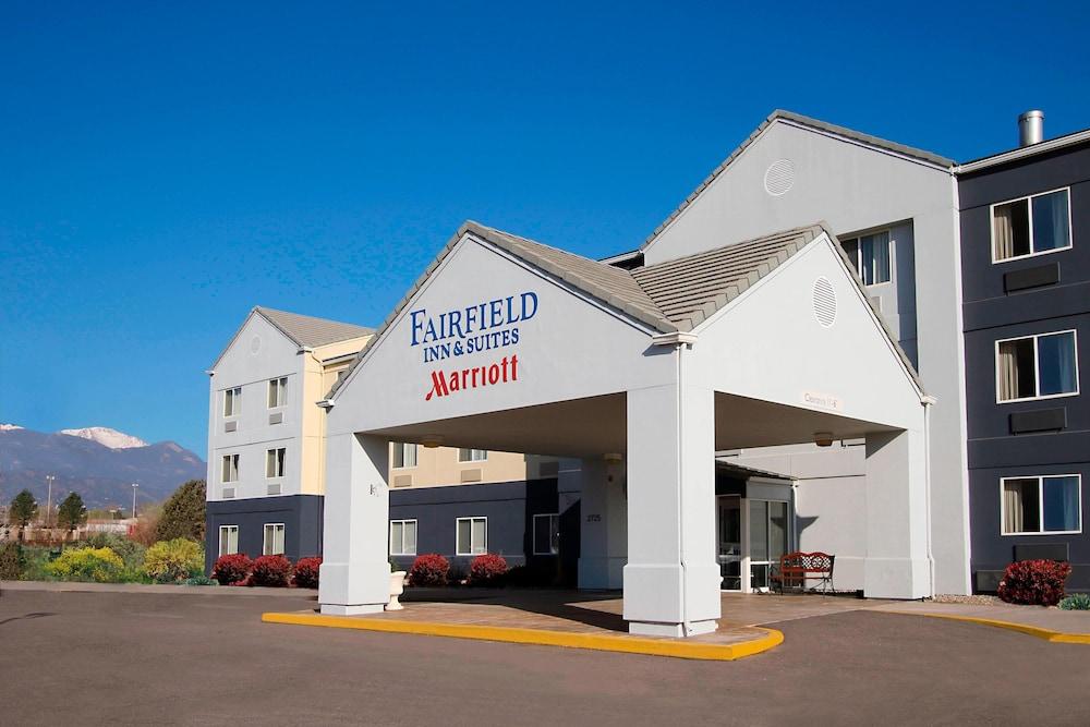 Pet Friendly Fairfield Inn & Suites by Marriott Colorado Springs South