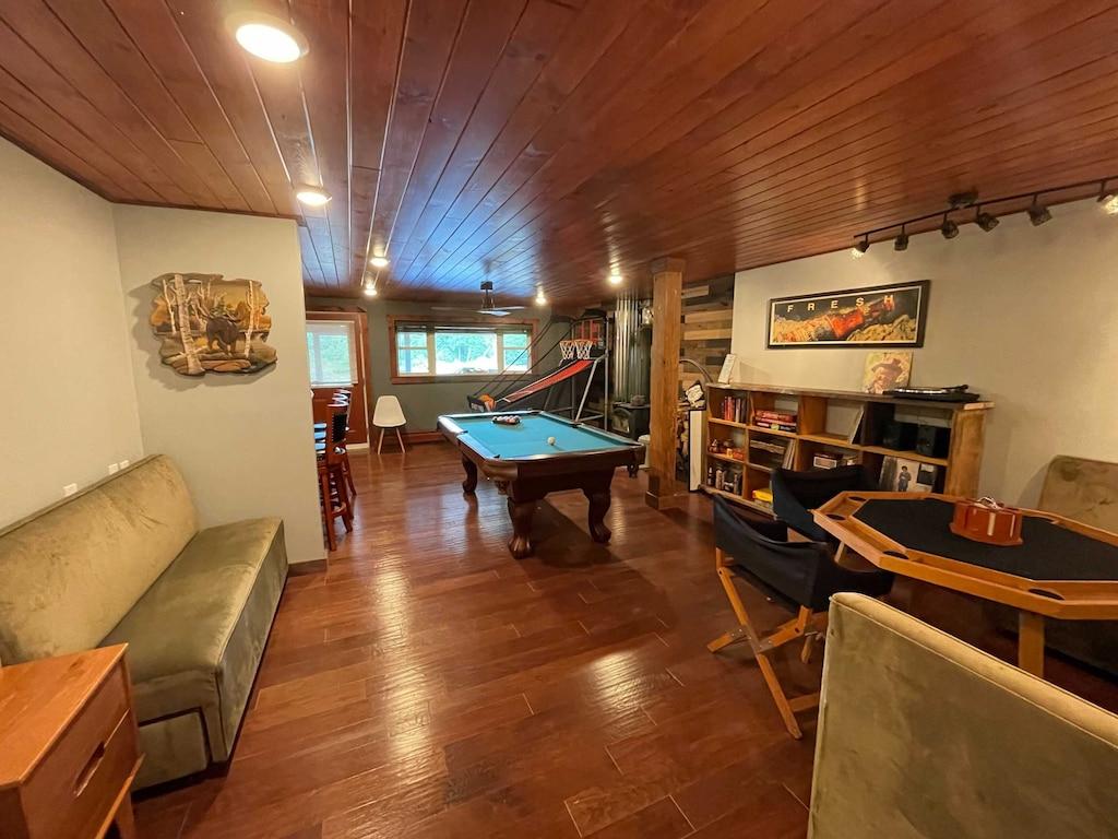 Riverview Retreat Pet Policy