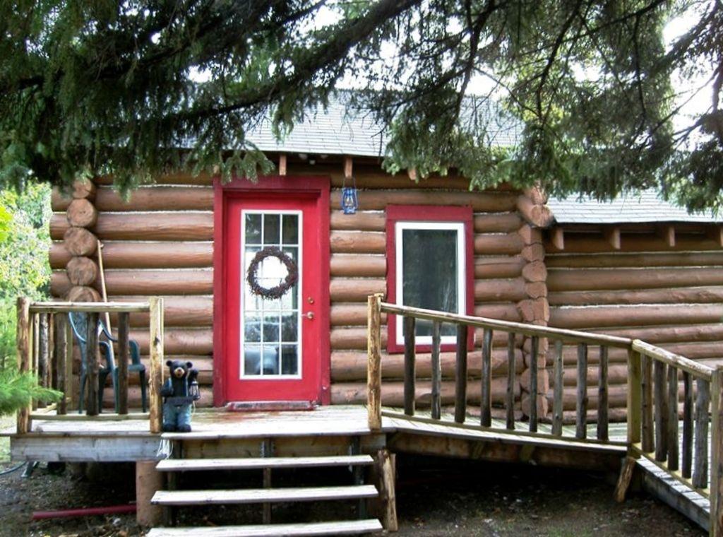 Rustic Cabin On Lake Superior With Private Beach Pet Policy