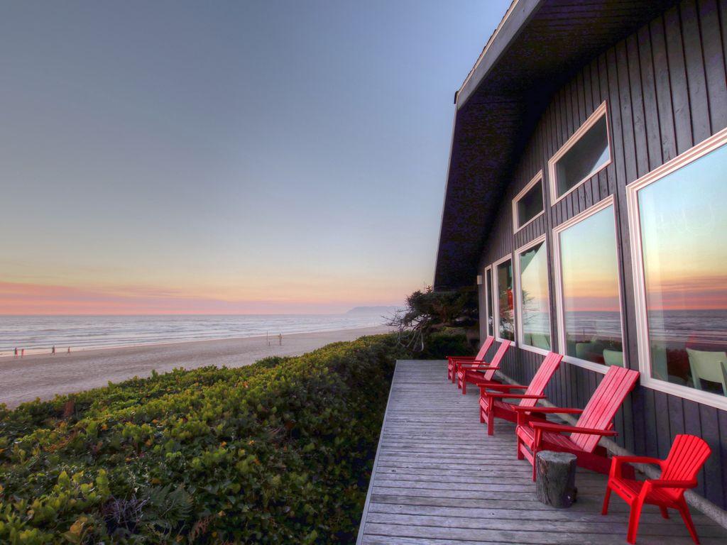 Oregon Beach Vacation Rentals: Pet Friendly Getaways for You and Your Furry Friends