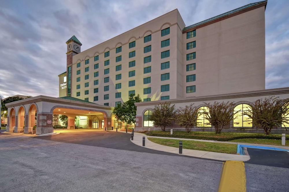Pet Friendly Embassy Suites by Hilton Montgomery Hotel & Conference CTR