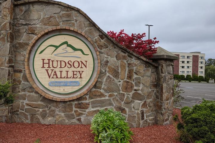 Pet Friendly Hudson Valley Resort