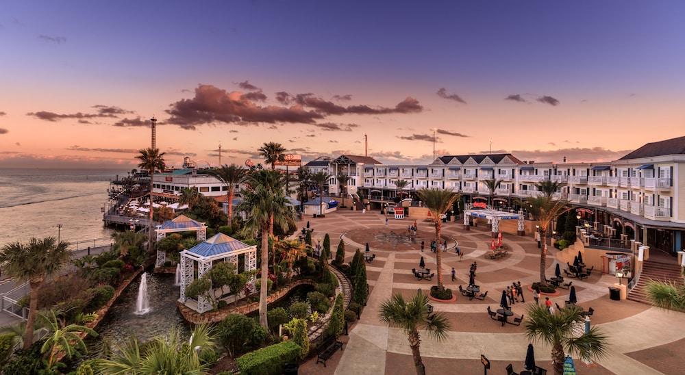 Kemah Boardwalk Inn Pet Policy