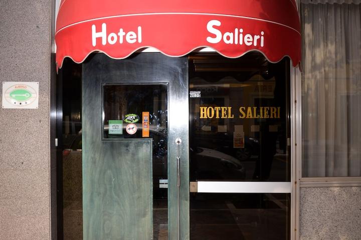 Pet Friendly Hotel Salieri