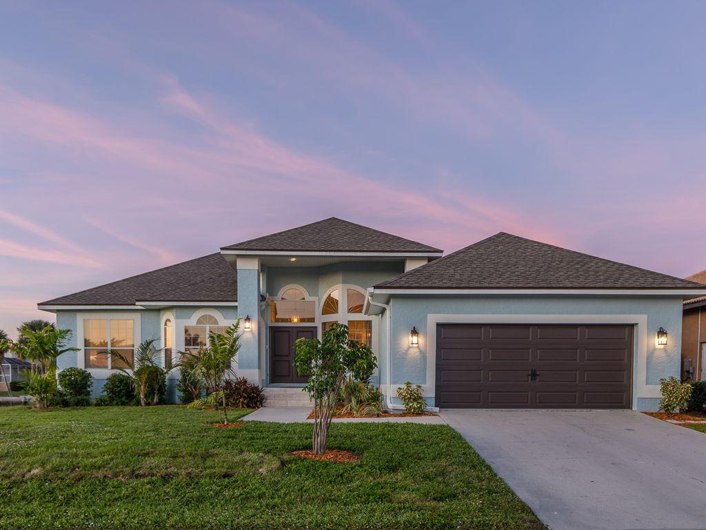 Almeria Blue Pet Policy