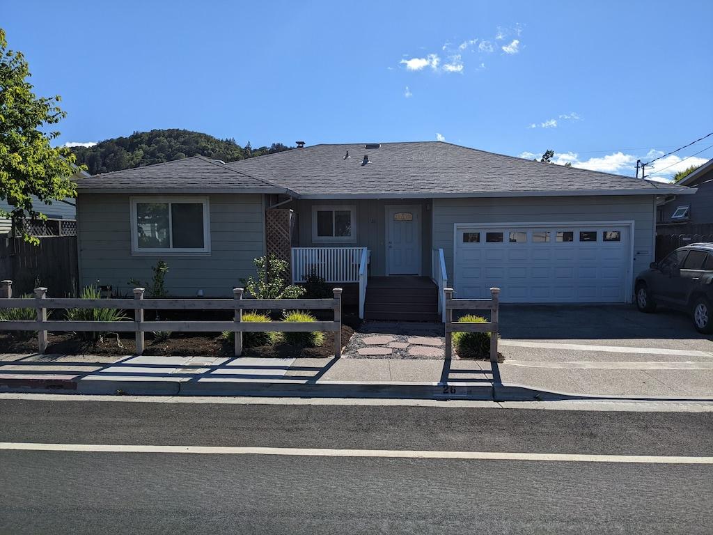 Pet Friendly Sunny 4-Bedroom Home in Corte Madera