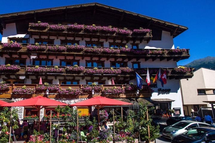 Pet Friendly Basur - das Schihotel am Arlberg
