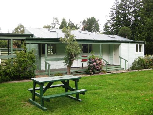Pet Friendly Alpine Holiday Apartments & Campground