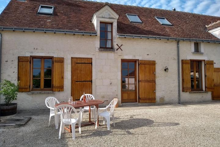 Pet Friendly Modernised Home in Touraine Countryside